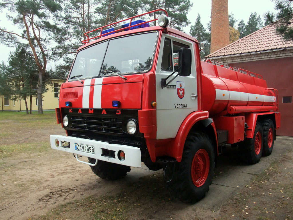 Atnaujintas gaisrinis automobilis